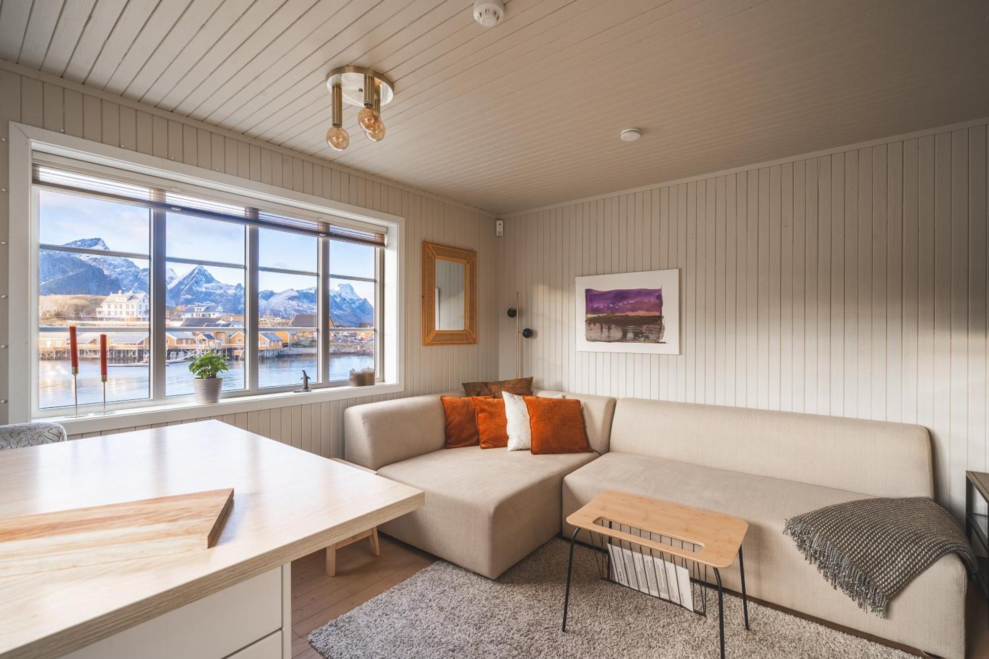 Little White House * Reine
